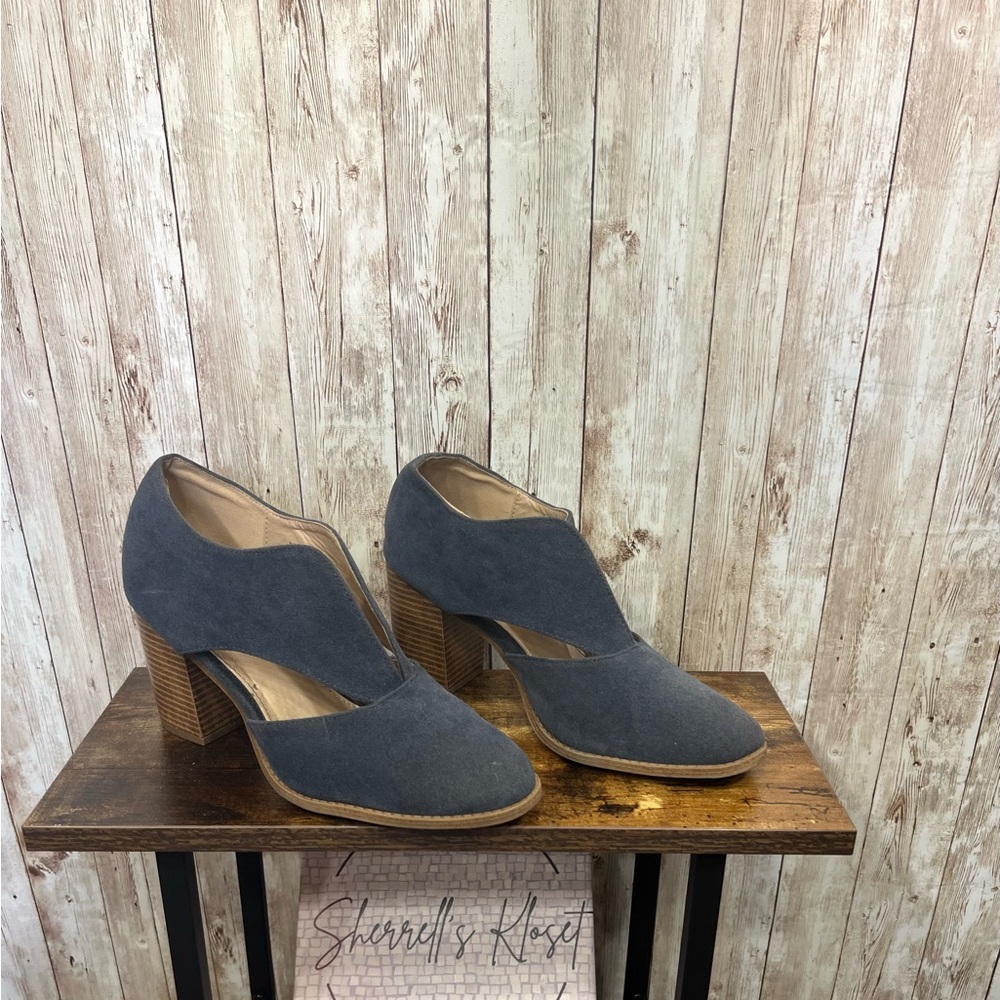 Blue‎ Suede Chunky Heel Cut-Out Heels